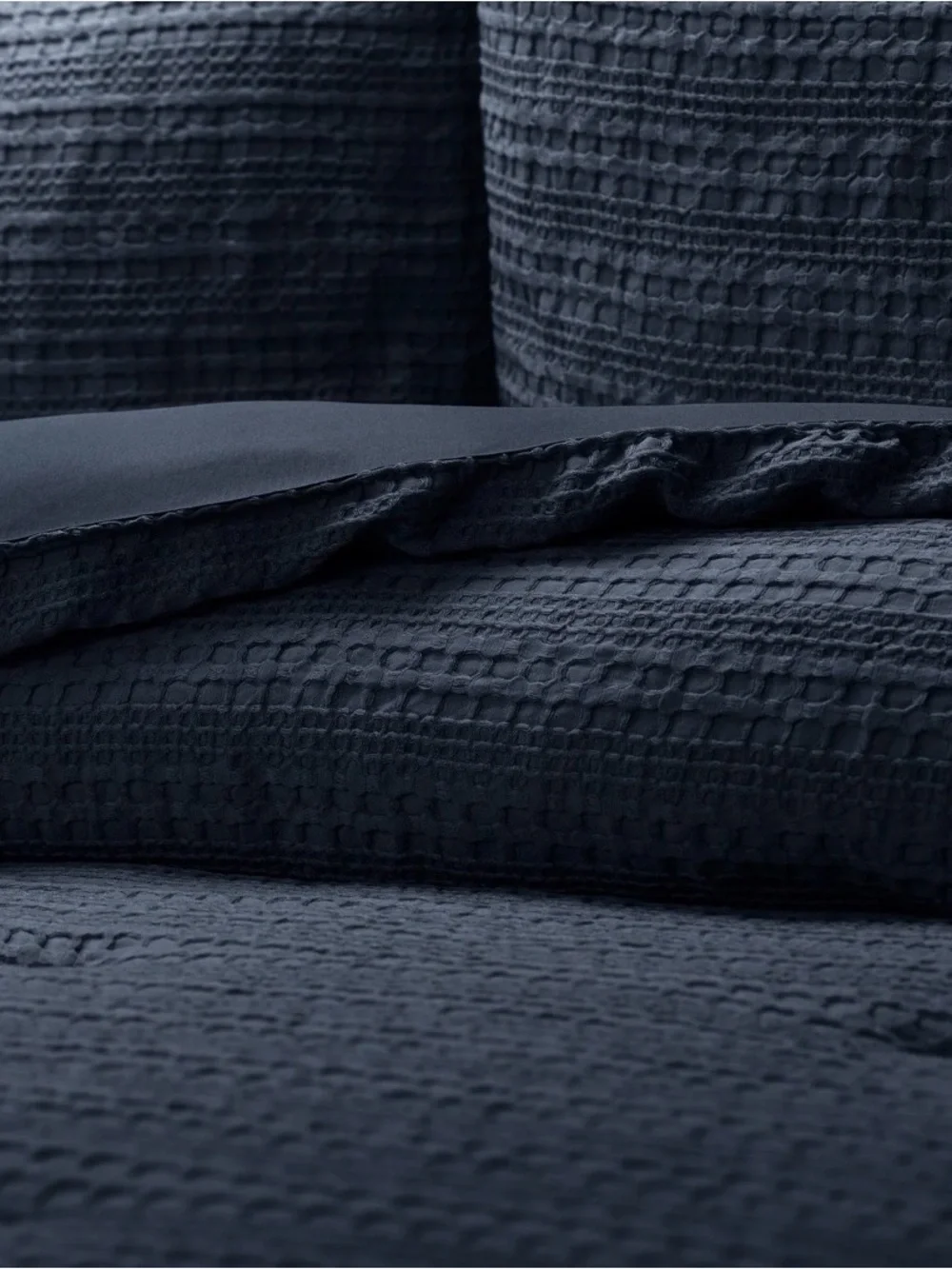 Ienjoy home collection textured waffle comforter size twin and xl twin
